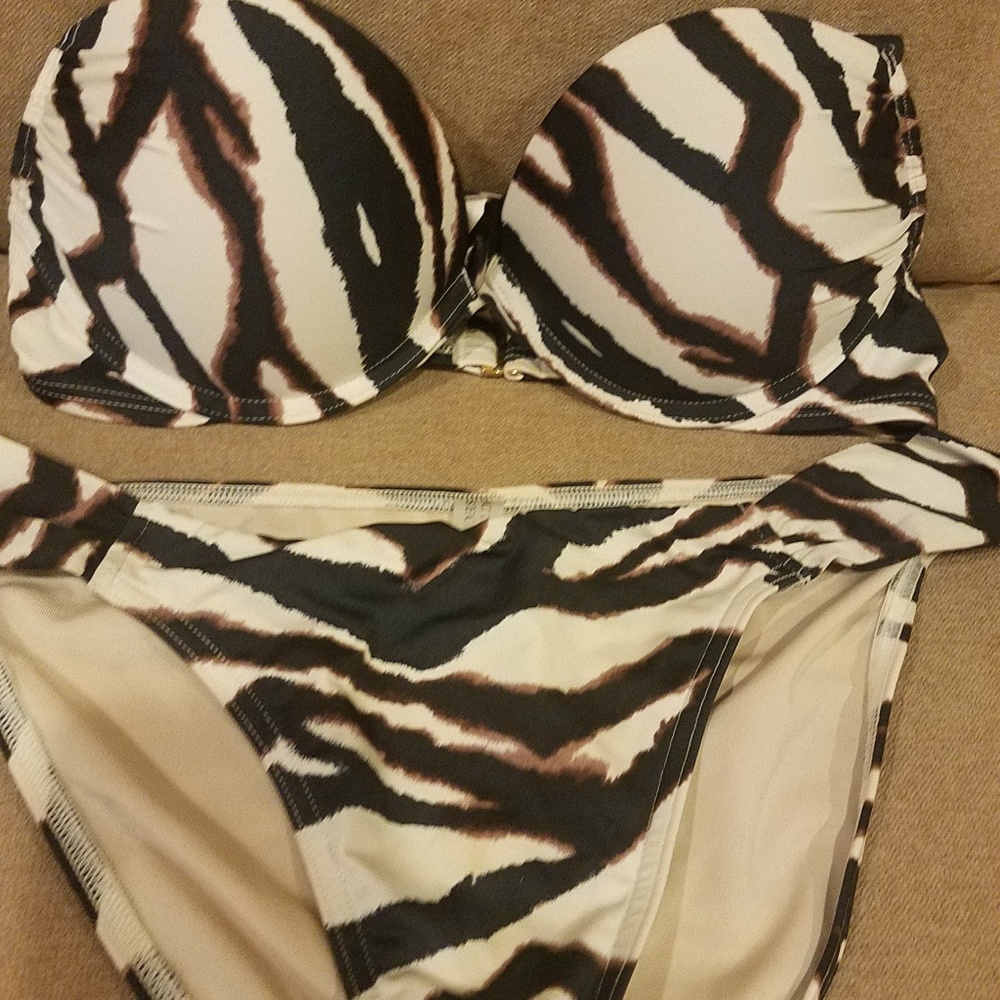 Bathing suite